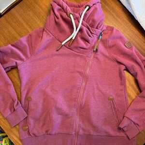 Wanakome HESTIA ZIP COWL NECK Berry colour
